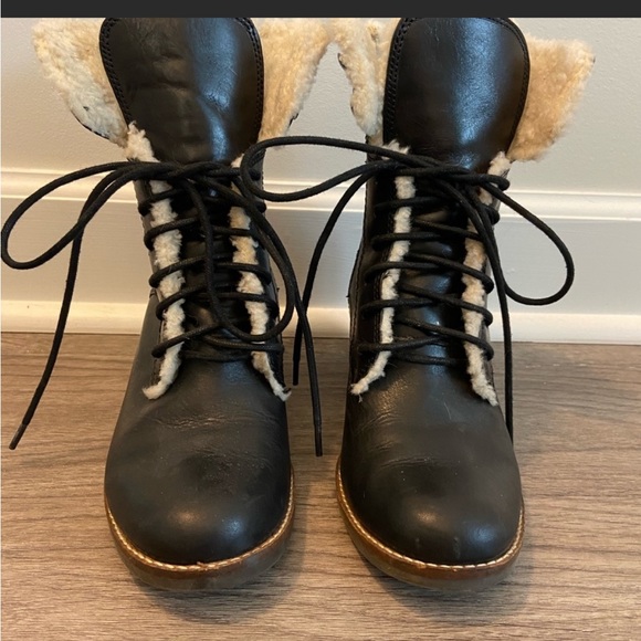 Black Lucky Brand lace up, sherpa lined boots - Picture 1 of 5